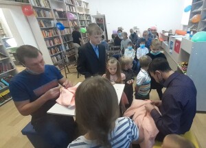 Пришиваем пуговицы