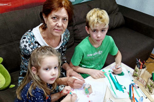 Павлов Замир, 11 лет, Павлова Севиль, 5 лет. Коноплина Клавдия Петровна
